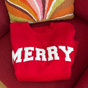 Merry Red Holiday Sweater NEW XS Sweatshirt White Appliqué Universal Thread Crew